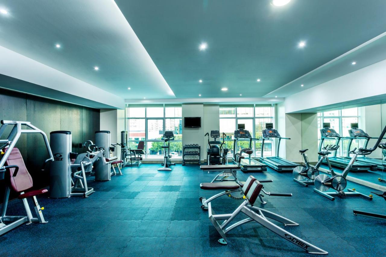 Park Regis Kris Kin Hotel Dubai Exterior photo The gym at the hotel