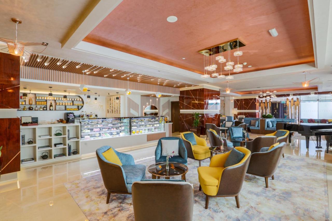 Park Regis Kris Kin Hotel Dubai Exterior photo The Lounge at the airport